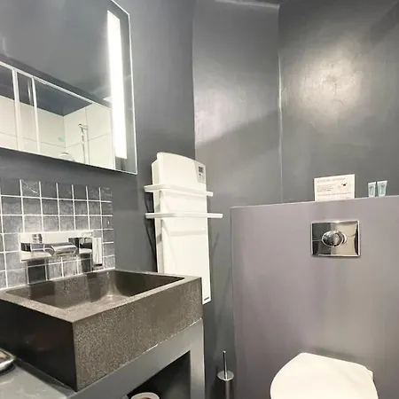 Homelivia, Vieux Nice, De Charme, Clim Balcon Lägenhet *
